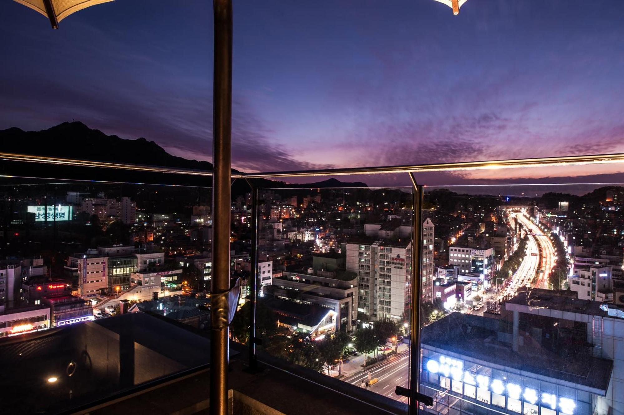 Sr Hotel Sadang Seul Exterior foto