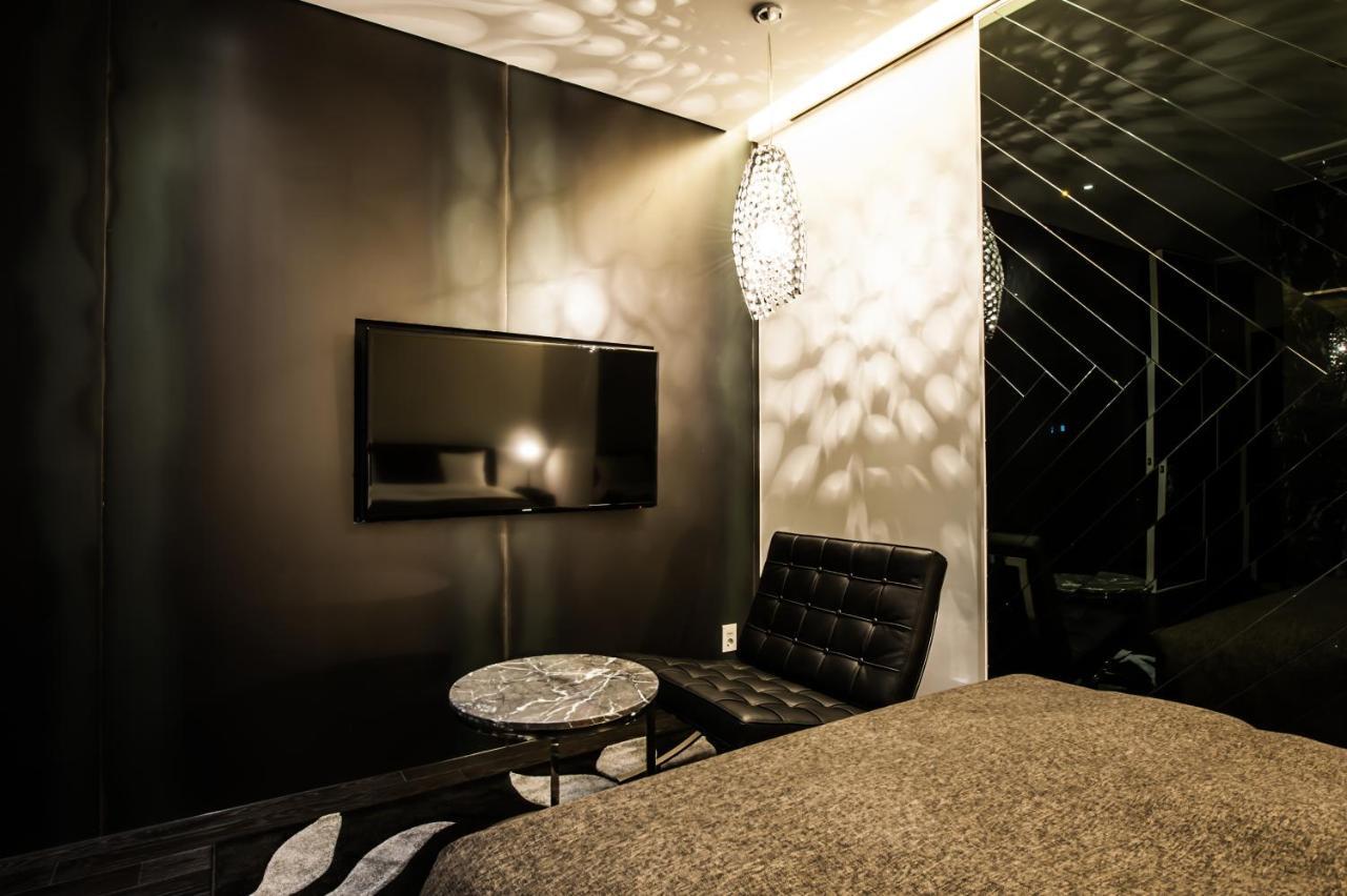 Sr Hotel Sadang Seul Exterior foto
